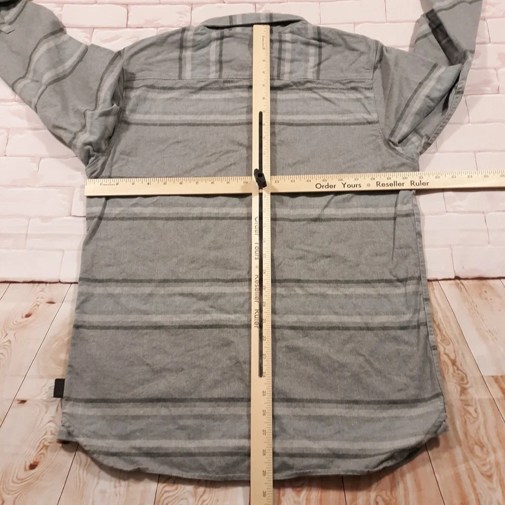The North Face Flannel Shirt Mens Medium Cotton Gray Outdoor Hiking Travel